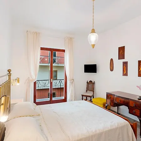 Casa Malia Cozy In Center 索伦托