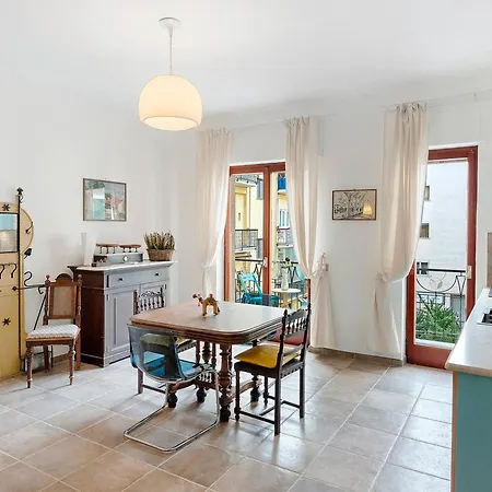 Casa Malia Cozy In Center ソレント