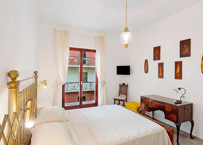 Casa Malia Cozy In Center سورينتو