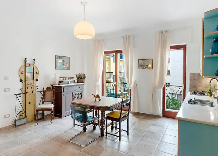 Casa Malia Cozy In Center سورينتو